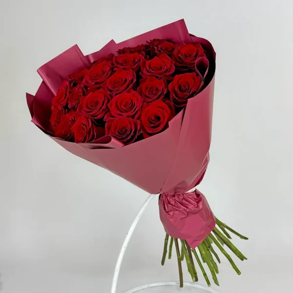 წითელი ვარდები (25ც)